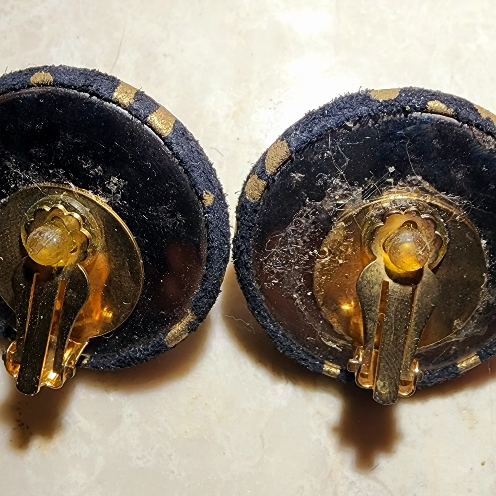 80s big bold gold circle round dome clip on earrings #90s - Picture 4 of 6